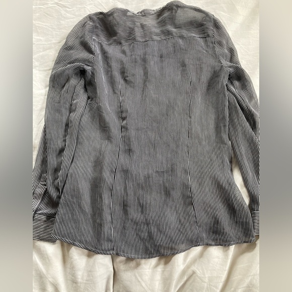 ESPRIT Collection Black& White Sheer Striped Ruffled Front Tuxedo Blouse. Size 2 - Picture 3 of 5